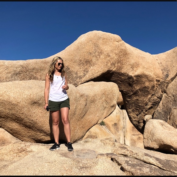 Meet Your Posher, Heather! - Picture 1 of 1